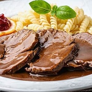 Rinderbraten in Rahmsoße