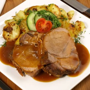 hausgemachter Schweinebraten